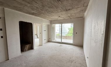 Venta Departamento 2 ambientes Villa Urquiza Piso completo, balcón corrido y palier privado