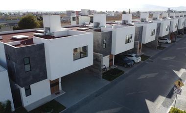VENTA DE CASA EN RESIDENCIAL ZIRANDA EN METEPEC