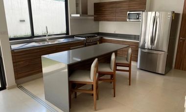 VENTA DE CASA EN RESIDENCIAL ZIRANDA EN METEPEC