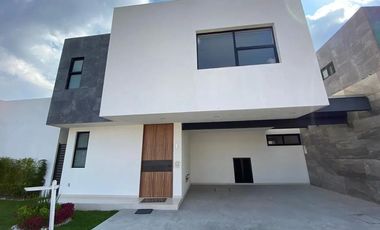 VENTA DE CASA EN RESIDENCIAL ZIRANDA EN METEPEC