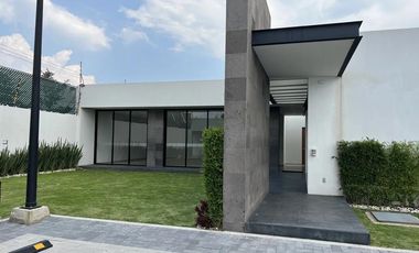VENTA DE CASA EN RESIDENCIAL ZIRANDA EN METEPEC