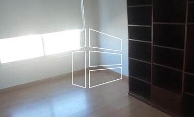 Venta - Local comercial y Departamento sobre San Juan  - L018