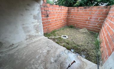 En Venta | 3 Duplex (uno terminado y 2 en construccion) en Paso del Rey, Moreno | El valor es por los 3 Duplex |