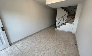En Venta | 3 Duplex (uno terminado y 2 en construccion) en Paso del Rey, Moreno | El valor es por los 3 Duplex |