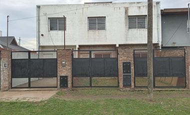 En Venta | 3 Duplex (uno terminado y 2 en construccion) en Paso del Rey, Moreno | El valor es por los 3 Duplex |