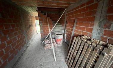 En Venta | 3 Duplex (uno terminado y 2 en construccion) en Paso del Rey, Moreno | El valor es por los 3 Duplex |