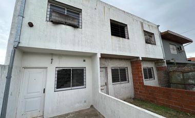 En Venta | 3 Duplex (uno terminado y 2 en construccion) en Paso del Rey, Moreno | El valor es por los 3 Duplex |