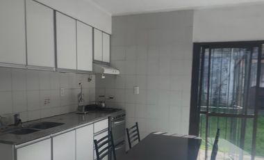 Casa en Remedios De Escalada, Lanus, jardin, 5 cuadras Universidad Lanus