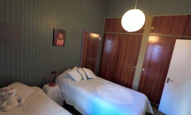 CASA 3 AMBIENTES CON AMPLIO PATIO Y TERRAZA