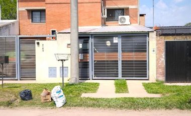 Moderno Duplex 2 dormitorios en 2 plantas a la Venta - B° Nueva Santa Fe - Santa Fe