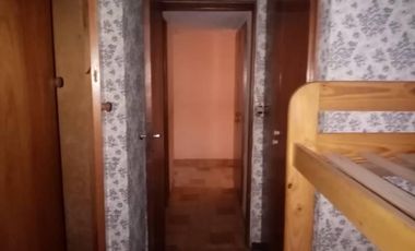 CASA  2 FAMILIAS CON FONDO Y QUINCHO