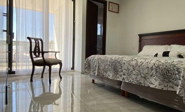 Casa en venta en Atlixco, a metros de la Aldea con alberca y 4 recámaras