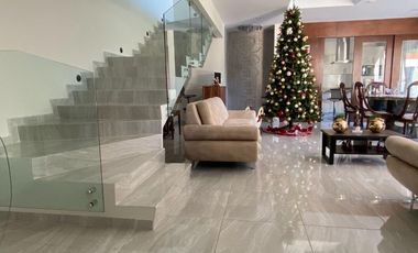 Casa en venta en Atlixco, a metros de la Aldea con alberca y 4 recámaras