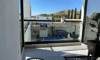 Casa en venta en Atlixco, a metros de la Aldea con alberca y 4 recámaras