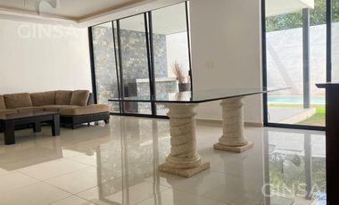 RESIDENCIA EN VENTA EN EXCELENTES CONDICIONES DE USO, COMO NUEVA EN TEMOZON NORTE, MERIDA, YUCATAN.