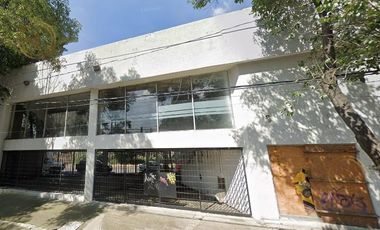 Edificio Comercial en  Venta a 15 min de Fórum Buenavista y a 9 min de metro Tlatelolco.