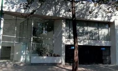 Edificio Comercial en  Venta a 15 min de Fórum Buenavista y a 9 min de metro Tlatelolco.