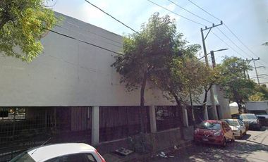 Edificio Comercial en  Venta a 15 min de Fórum Buenavista y a 9 min de metro Tlatelolco.