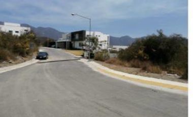 TERRENO EN VENTA SIERRA ALTA 9o SECTOR