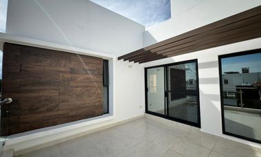 CASA EN VENTA 3 REC 166 M2  EN PLAYA DEL CARMEN CON CASA CLUB