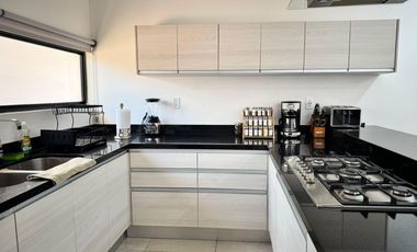 CASA EN VENTA 3 REC 166 M2  EN PLAYA DEL CARMEN CON CASA CLUB