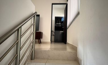 CASA EN VENTA 3 REC 166 M2  EN PLAYA DEL CARMEN CON CASA CLUB