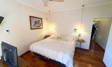 Casa de Categoría - Más de 2000m2 y 10 ambientes