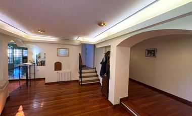 Casa de Categoría - Más de 2000m2 y 10 ambientes