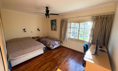 Casa de Categoría - Más de 2000m2 y 10 ambientes