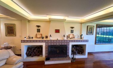 Casa de Categoría - Más de 2000m2 y 10 ambientes