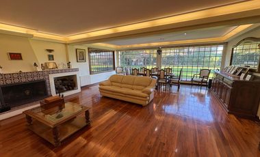 Casa de Categoría - Más de 2000m2 y 10 ambientes