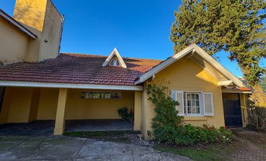 Casa de Categoría - Más de 2000m2 y 10 ambientes