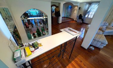 Casa de Categoría - Más de 2000m2 y 10 ambientes