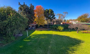 Casa de Categoría - Más de 2000m2 y 10 ambientes