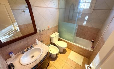 Casa de Categoría - Más de 2000m2 y 10 ambientes