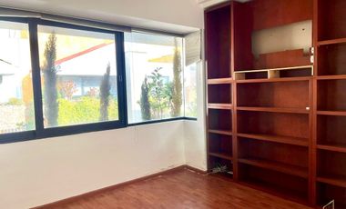 Casa en condominio en  renta y venta en Hacienda de las Palma, Interlomas, Huix.