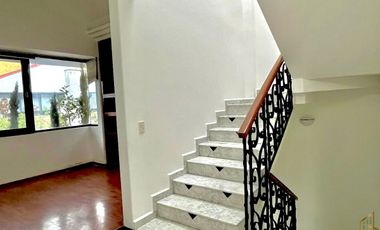 Casa en condominio en  renta y venta en Hacienda de las Palma, Interlomas, Huix.