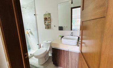 VENTA DE CASA DENTRO DE RESIDENCIAL DE SOLO 9 PROPIEDADES EN METEPEC CERCA DEL PARQUE BICENTENARIO