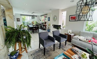 VENTA DE CASA DENTRO DE RESIDENCIAL DE SOLO 9 PROPIEDADES EN METEPEC CERCA DEL PARQUE BICENTENARIO