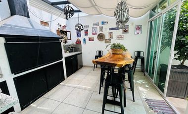 VENTA DE CASA DENTRO DE RESIDENCIAL DE SOLO 9 PROPIEDADES EN METEPEC CERCA DEL PARQUE BICENTENARIO