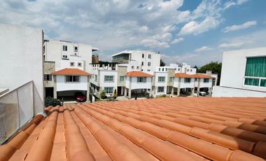 VENTA DE CASA DENTRO DE RESIDENCIAL DE SOLO 9 PROPIEDADES EN METEPEC CERCA DEL PARQUE BICENTENARIO