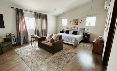 VENTA DE CASA DENTRO DE RESIDENCIAL DE SOLO 9 PROPIEDADES EN METEPEC CERCA DEL PARQUE BICENTENARIO