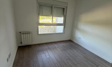 Departamento en alquiler tres dormitorios, Pacífico, Valle Escondido.