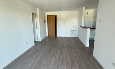 Departamento en alquiler tres dormitorios, Pacífico, Valle Escondido.