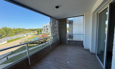 Departamento en alquiler tres dormitorios, Pacífico, Valle Escondido.