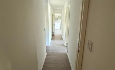 Departamento en alquiler tres dormitorios, Pacífico, Valle Escondido.