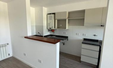 Departamento en alquiler tres dormitorios, Pacífico, Valle Escondido.