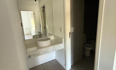 Departamento en alquiler tres dormitorios, Pacífico, Valle Escondido.