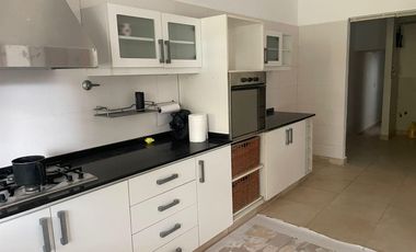 ALQUILER CASA 4 Dormitorios 2 Suites  Dep, Pileta galeria parrilla