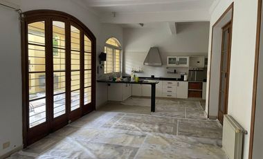 ALQUILER CASA 4 Dormitorios 2 Suites  Dep, Pileta galeria parrilla